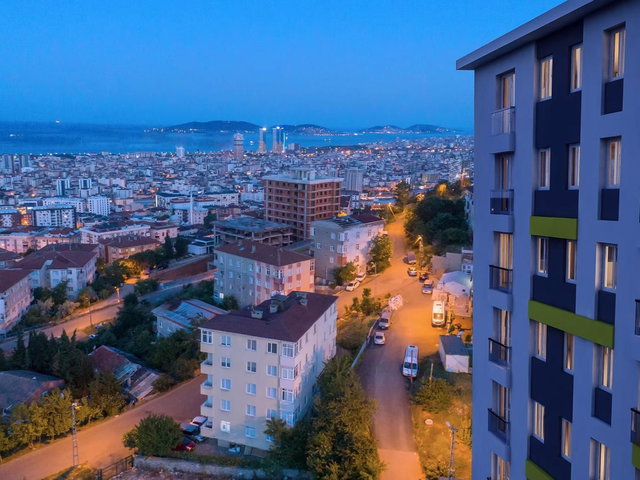 PENDIK'TE SITE İÇINDE FULL EŞYALI DENIZ MANZARAL TAŞINMAYA HAZIR