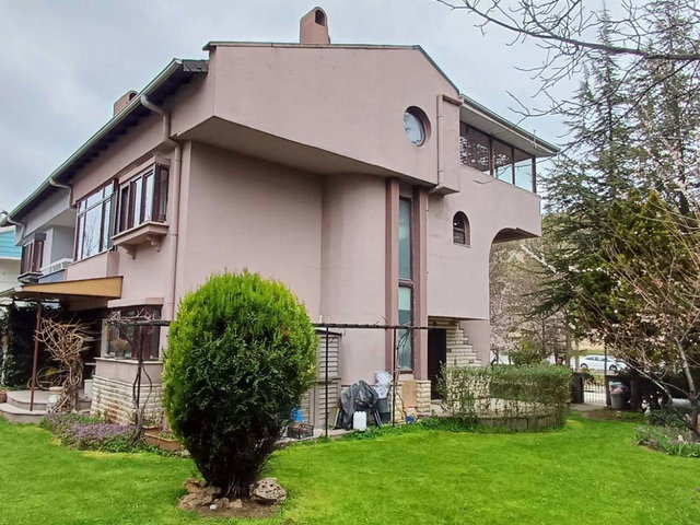ÇAYYOLU KORU MAH.SATILIK 4+3 BİLFEN YANI KÖŞE VİLLA