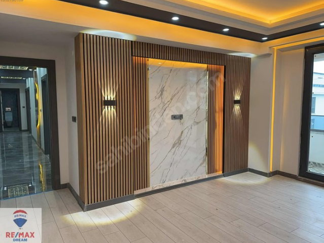 REMAX 'DEN YEŞİLYURT MAH. İSKANLI 3+1ARA KAT DAİRE