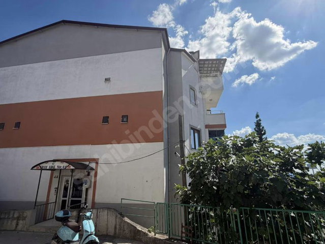 REMAX'İZMİT ERENLERDE DENİZ MANZARALI KİRALIK 2+1 ARAKAT DAİRE