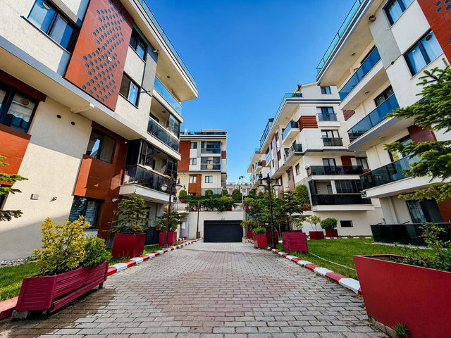ROYAL PANORAMA SİTESİNDE TUZLA CAD. YAKINI 2+1 DAİRE
