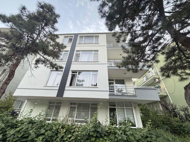 ÇANKAYA AYRANCI ANDREY KARLOV SOKAKTA 2+1 SATILIK DAİRE