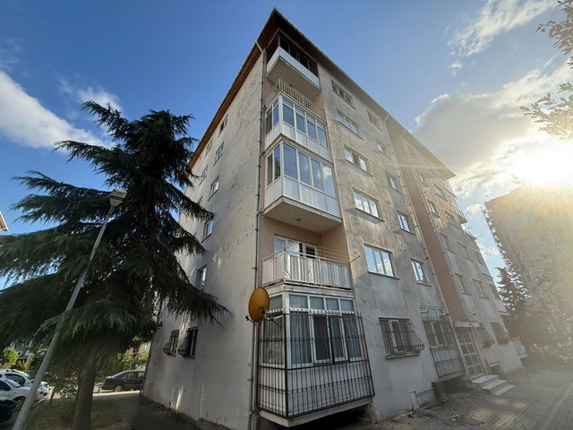 ATAŞEHİR KÜÇÜKBAKKALKÖY’DE 2+1 | 80 M² NET | BALKONLU | KAT MÜLKİYETLİ | KREDİYE UYGUN