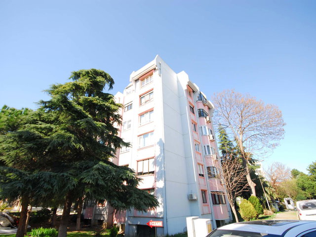 ATAKÖY 11. KISIM DA KATTA TEK SATILIK 3+1 DAIRE