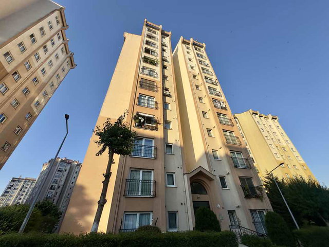 KİPTAŞ 1. ETAP’TA MASRAFSIZ, KOMPLE YENİLENMİŞ 2+1 SATILIK DAİRE