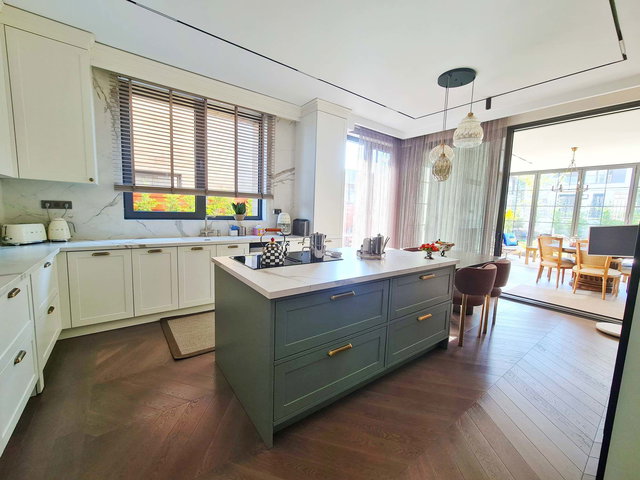 BEYTEPE'NİN EN DEĞERLİ NOKTASINDA 410 M² ASANSÖRLÜ LÜKS VİLLA
