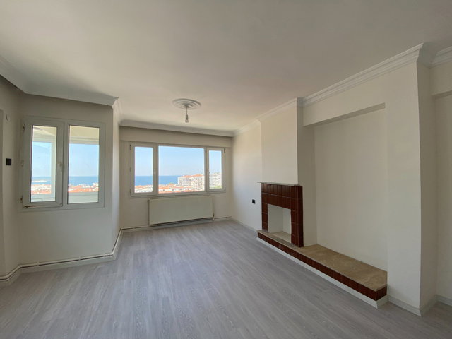 FULL DENIZ MANZARALI, GENIŞ VE BAKIMLI 3+1 SATILIK DAIRE