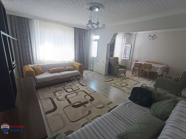 AHMET YESEVİ'DE 130 M² ÇİFT BALKONLU 2+1 DAIRE