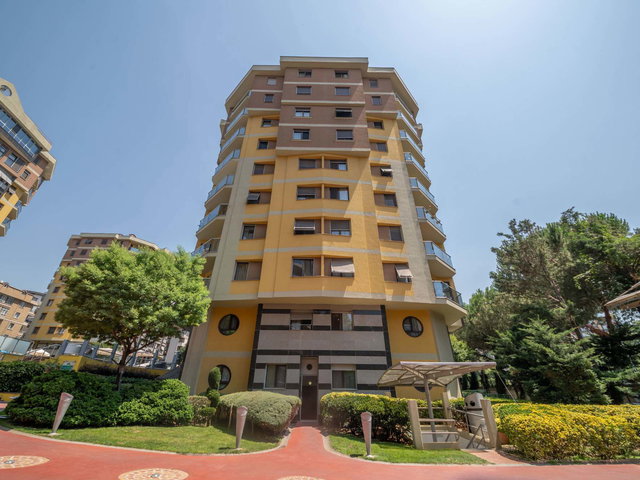 FLORA EVLERİ'NDE SATILIK 3+1 DAİRE