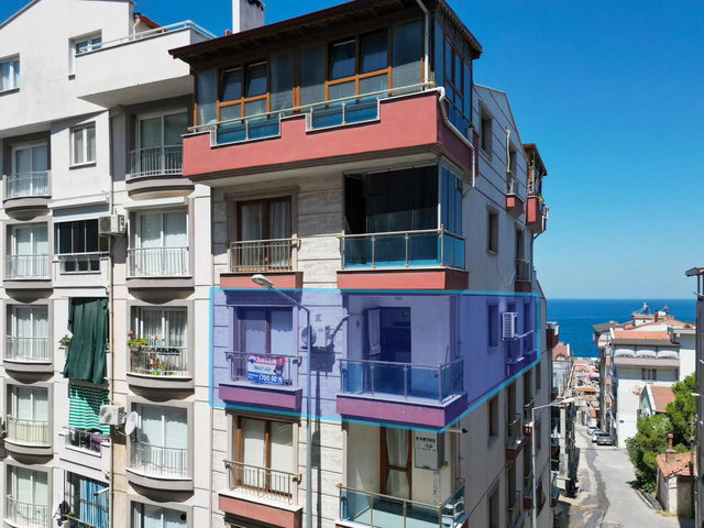 DİKİLİ MERKEZDE 32.SK CEPHELİ SAHİLE YÜRÜME MESAFESİNDE2+1 DAİRE