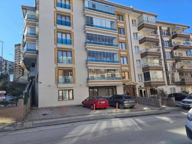 KEÇIÖREN SANCAKTEPE ASANSÖRLÜ YENI BINA 3+1  SATILIK DAİRE