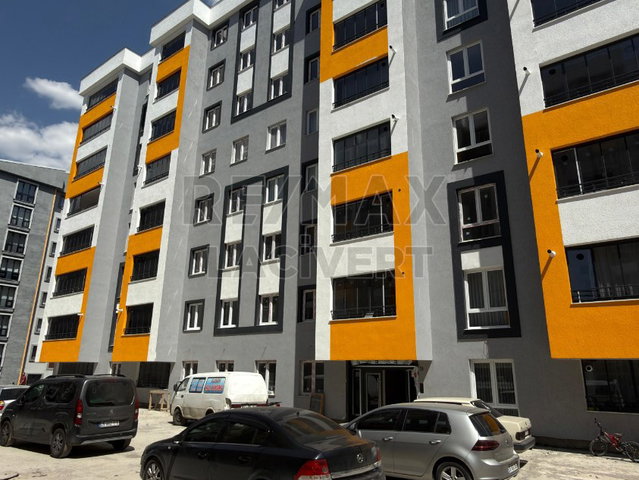 RE/MAX LACİVERT'TEN YILDIZKENT'TE KİRALIK 2+1 DAİRE