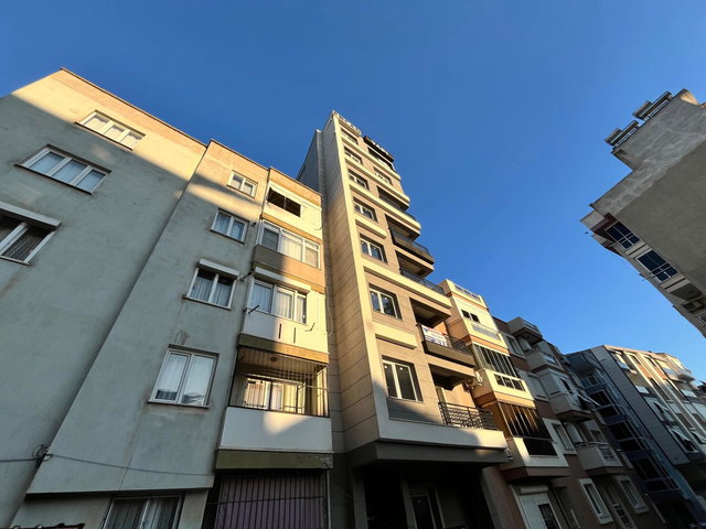 MENEMEN MERKEZDE YATIRIMLIK FIRSAT !!! 1+1 DAİRE