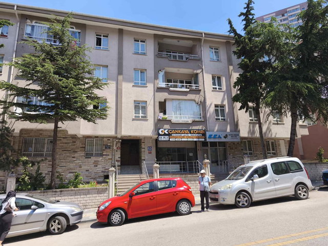 DİKMEN, HÜRRİYET CADDESİ ÜZERİNDE FULL YAPILI 3+1 SATILIK DAİRE