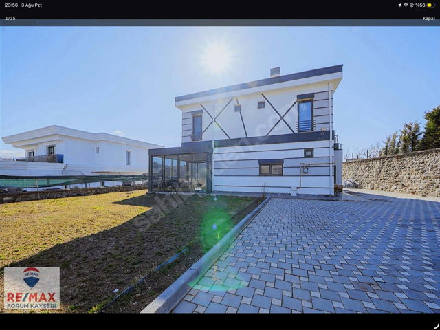 ERENKÖY GÜRLE MEVKII 4.5+1 SATILIK LÜKS VILLA