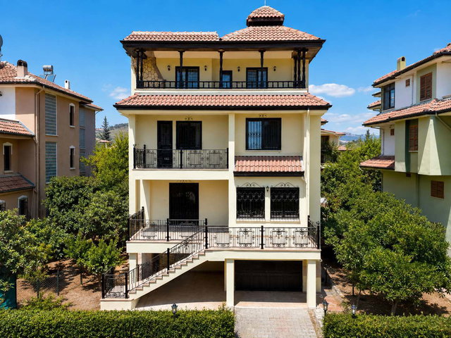 REMAX AVLU'DAN KUYULUK ÇAMTEPE KONAKLARINDA SATILIK 6+2 TRİPLEKS