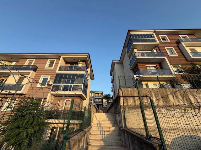 BAĞÇEŞME MAYKON SMART PLUS SİTESİNDE ARA KAT 1+1 KİRALIK
DAİRE