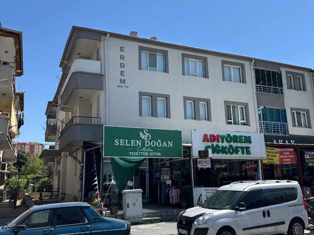 HÜRRİYET MUHTEŞEM KONUMDA FIRSAT DAİRE 3+1
