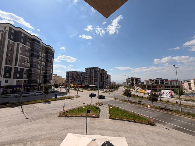 REMAX ARTIS'TEN YILDIZKENT'DE KIRALIK LÜKS 4+1 DAIRE