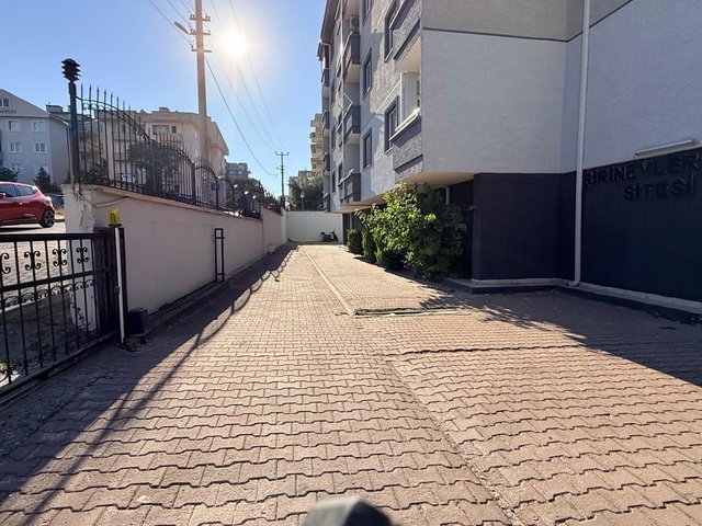 REMAX ADVANTAGE ARZU AKSARAY'DAN ÜNIVERSITEYE YAKIN ARAKAT 1+1