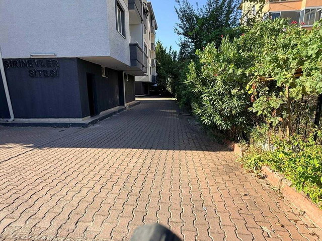REMAX ADVANTAGE ARZU AKSARAY'DAN ÜNIVERSITEYE YAKIN ARAKAT 1+1