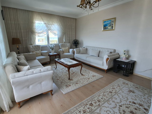 EDREMIT ALTINOLUK’TA FULL EŞYALI 2+1 KİRALIK DAİRE | PANAROMIK DENIZ MANZARALI