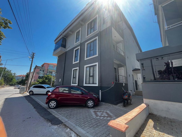 REMAX MİD BAHÇELİEVLER’DE EŞYALI 1+1 KİRALIK DAİRE | BALKONLU