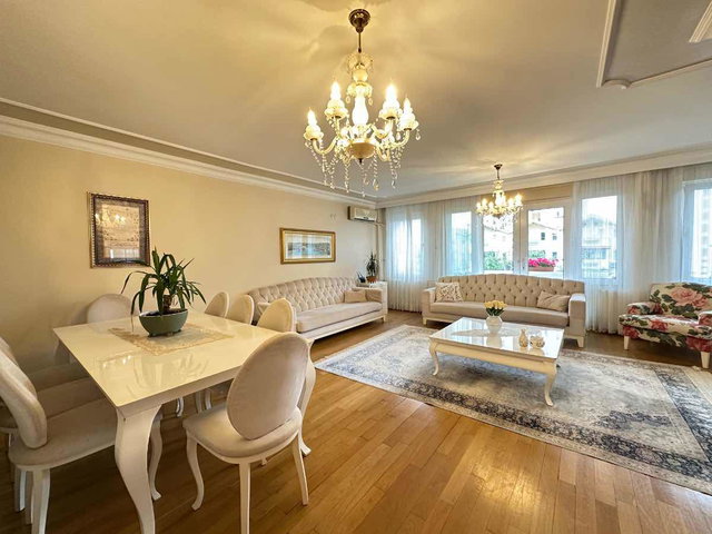 BARIŞ MAHALLESİ VİLLA GARDEN VİLLALARINDA SATILIK 5+1 İÇİ YAPILI 5+1 VİLLA