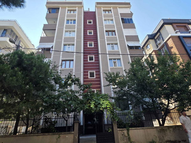CEVIZLI'DE ULAŞIMA YAKIN 3+1 KIRALIK DAIRE