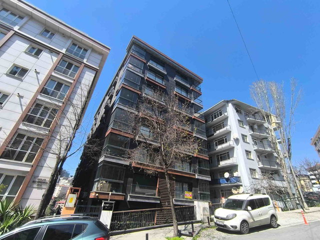 BEŞİKTAŞ DİKİLİTAŞ SATILIK LÜKS EŞYALI 2+1 EBEVEYN BANYO OTOPARK