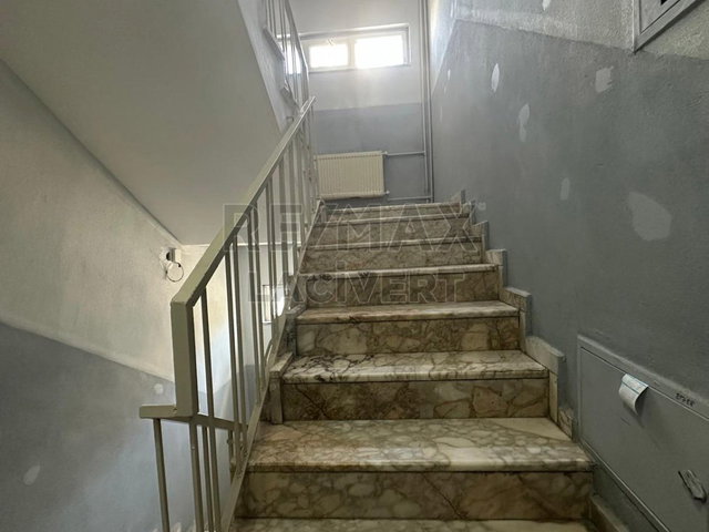 RE/MAX LACİVERT'TEN YILDIZKENT'TE SATILIK 3+1 ARAKAT DAİRE