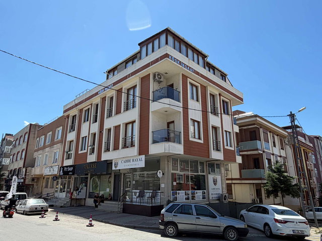 ATAŞEHİR ÖRNEK MERKEZİ KONUMDA 2+1 SATILIK DUBLEKS DAİRE
