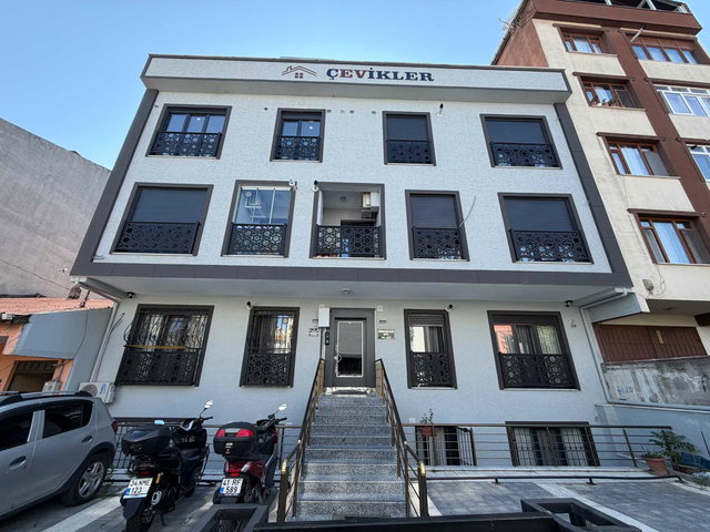 ATAŞEHİR ESATPAŞADA MUHTEŞEM KONUMDA SIFIR 3+1 SATILIK DAİRE