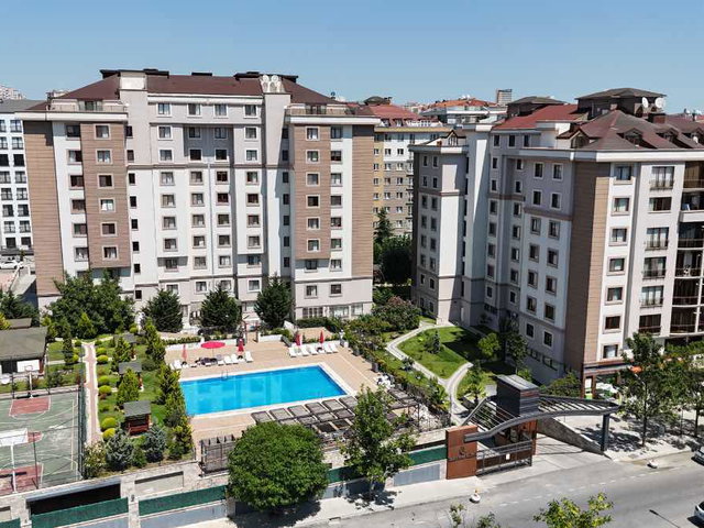 REMAX MAHMUT BEKDEMİR DEN BEYLİKDÜZÜ DOĞANPARK 3 SİTESİ 4+1