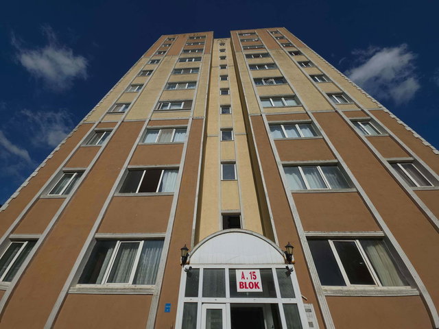 RE/MAX LAND'DEN ÇERKEZKÖY TEPE EMLAK KONUTLARINDA 2+1 KİRALIK FUL EŞYALI TEMİZ DAİRE