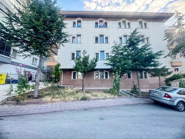 KEÇIÖREN ATAPARK TA UFUKTEPE CADDESI’NE YAKIN  ASANSÖRLÜ 3+1 SATILIK DAIRE
