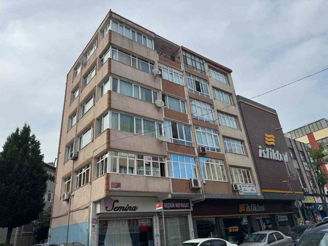 SEFAKÖY FEVZİ ÇAKMAK'TA BALKONLU FERAH 3+1 KİRALIK DAİRE