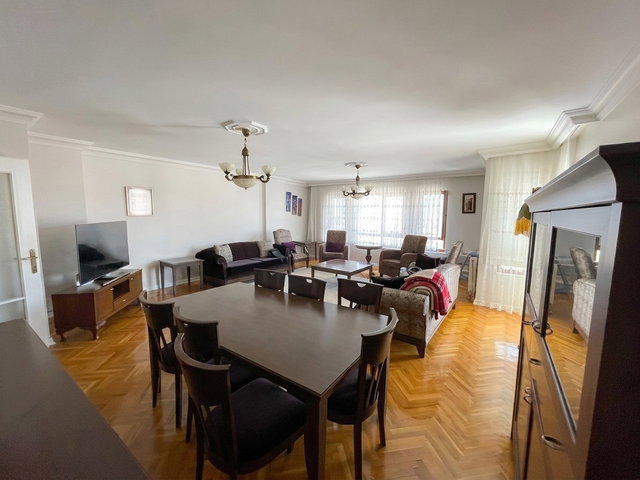 DİKMEN CADDESİ 1024 SOK FULL YAPILI 5+1 230M² FIRSAT DAİRE