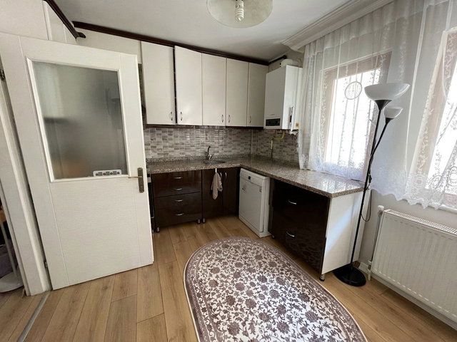DİKMEN CADDESİ 1024 SOK FULL YAPILI 5+1 230M² FIRSAT DAİRE