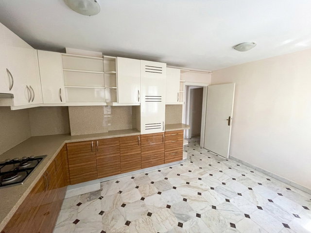 ÇANKAYA G.O.P. KULELİ SOKAK'TA 3+1 140 M2 ASANÖRLÜ K. OTOPARKLI