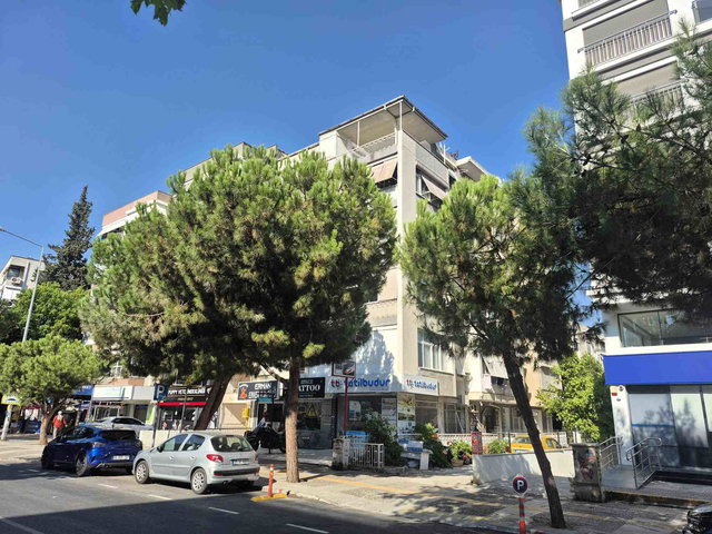 22 KARŞIYAKA AKSOY MAH’DE GİRNE CADDESİ ÜZERİNDE 3+1 KİRALIK DAİRE