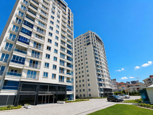 PANORAMA TOWERS'TA HAVUZLU SİTEDE 78 M² KİRALIK 1+1