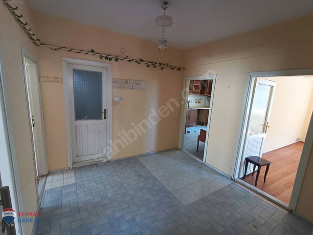 TURGUT REIS'DE KIRALIK NET 100 M² 3+1 ARAKAT