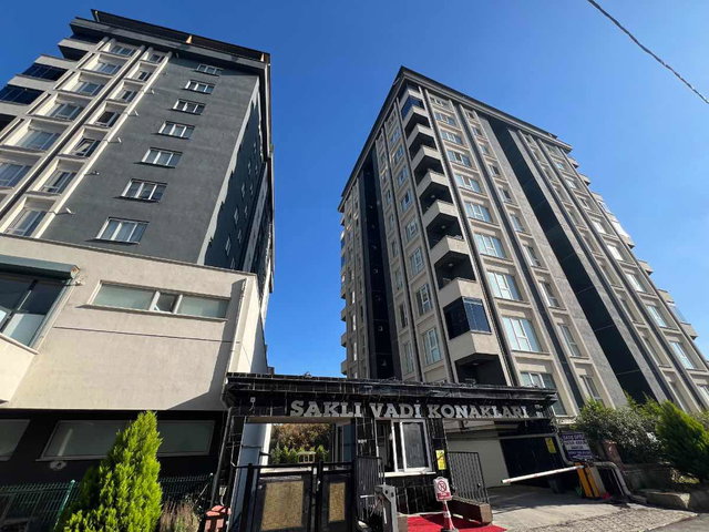 SAKLI VADİ KONAKLARINDA GENİŞ 2+1 SATILIK DAİRE