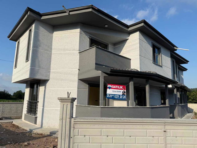 REMAX DESIGN'DAN SATILIK SIFIR DUBLEKS VİLLA