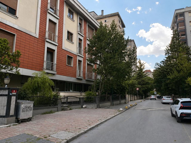 ERENKÖY ÇOBAN YILDIZI SOKAK'TA KATTA TEK | 140 M² LÜKS 3+1 KİRALIK