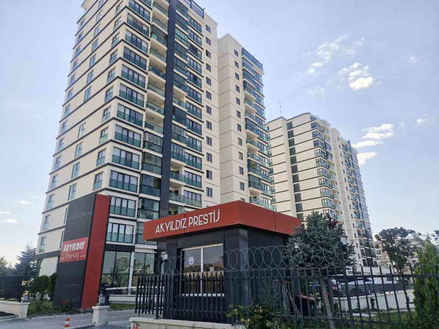 YAŞAMKENT SİTE İÇERİSİNDE ,DUBLEKS 2+1 ÇİFT BANYOLU KİRALIK