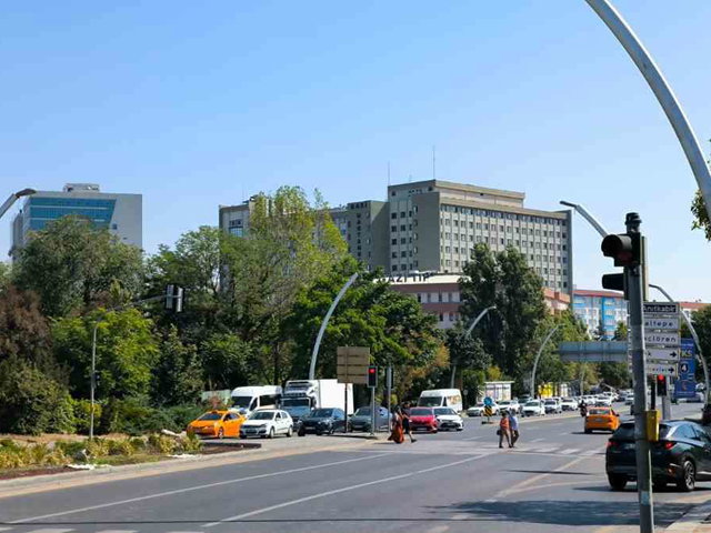 BAHÇELİEVLER METRO DURAĞI KARŞISI YÜKSEK GİRİŞ KİRALIK 1+1