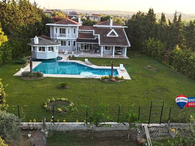 ACİL SATIŞ PİYASANIN %30 ALTINDA SELİMPAŞA ORTAKÖYDE EŞSİZ VİLLA