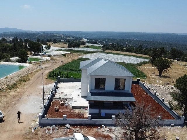 DOĞA İLE İÇ İÇE MÜSTAKİL VİLLA